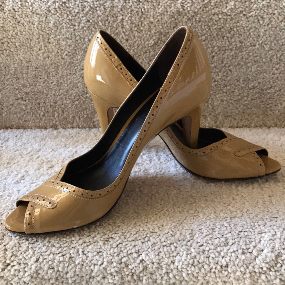 Faconnable  Golden Tan PUMPS Patent Leather VINTAGE Heels Sz: 8-38 Excellent